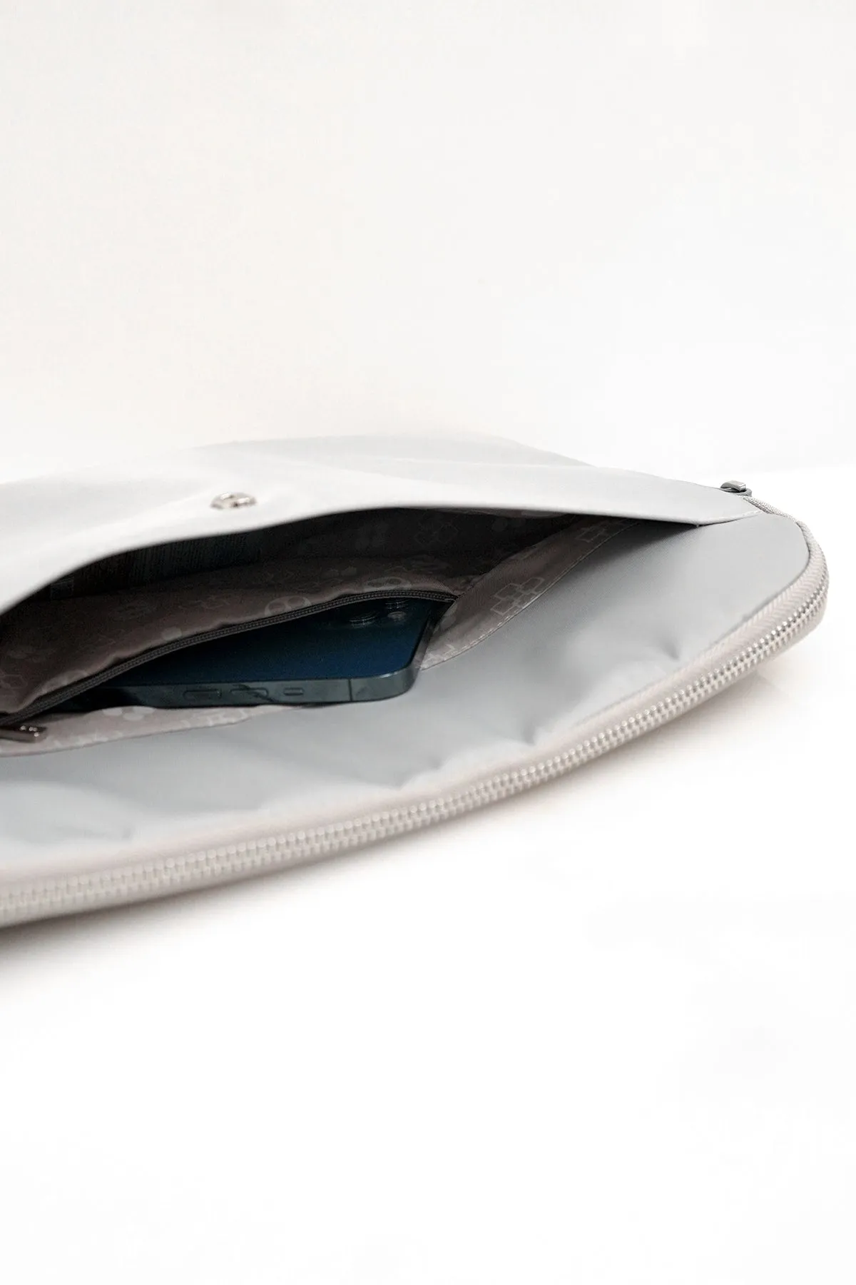 Mona Laptop Case - Gray